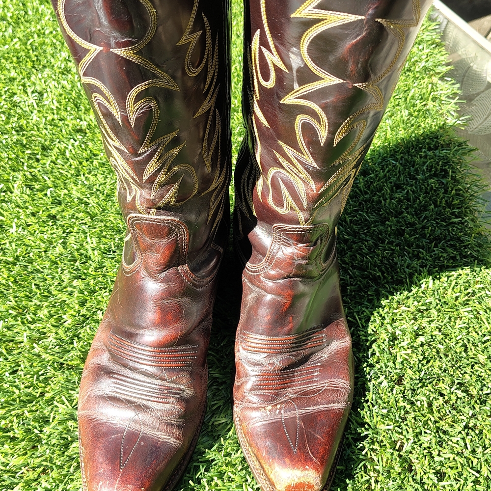 Well-Loved Sko Uno Spanish Leather Boots - Size 9-10